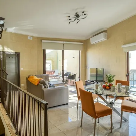 Narcisa - Luxury 3br Traditional House With Pool, Cinema & Hot Tub