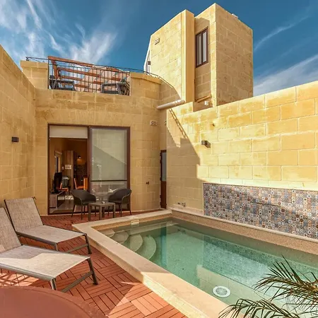 Narcisa - Luxury 3br Traditional House With Pool, Cinema & Hot Tub *