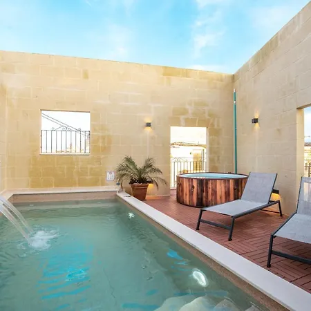 Feriehus Narcisa - Luxury 3br Traditional House With Pool, Cinema & Hot Tub