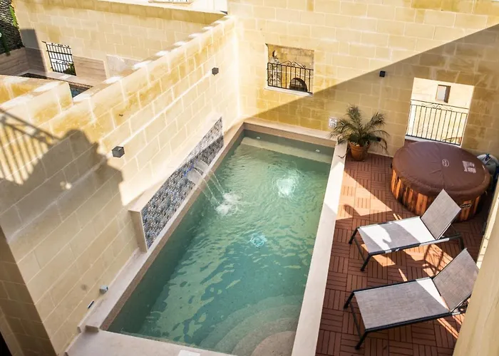 Narcisa - Luxury 3br Traditional House With Pool, Cinema & Hot Tub Casa vacanze *