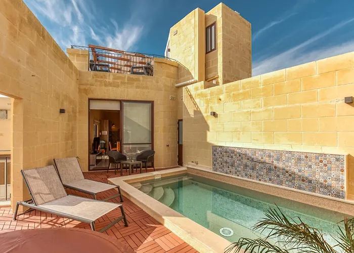 Narcisa - Luxury 3br Traditional House With Pool, Cinema & Hot Tub *